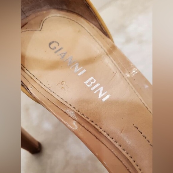 Gianni Bini Nude Patent Leather Ankle Strap Open Toe High Heel Sandals Sz 8 - Picture 3 of 10